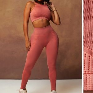 Fabletics Seamless Terracotta/St. Tropez Coral Workout Set The Khloe Edit Size L